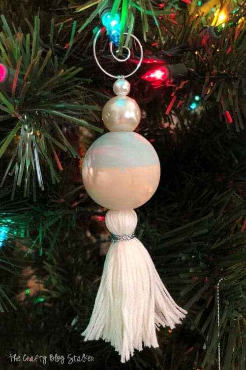 How to Make a Beaded Tassel Ornament, a tutorial featured by top US craft blog, The Crafty Blog Stalker.