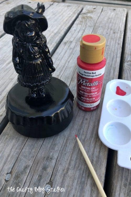 How to Make a Haunted Figurine for Halloween Decor - Thrift Store DIY, a tutorial featured by top US craft blog, The Crafty Blog Stalker