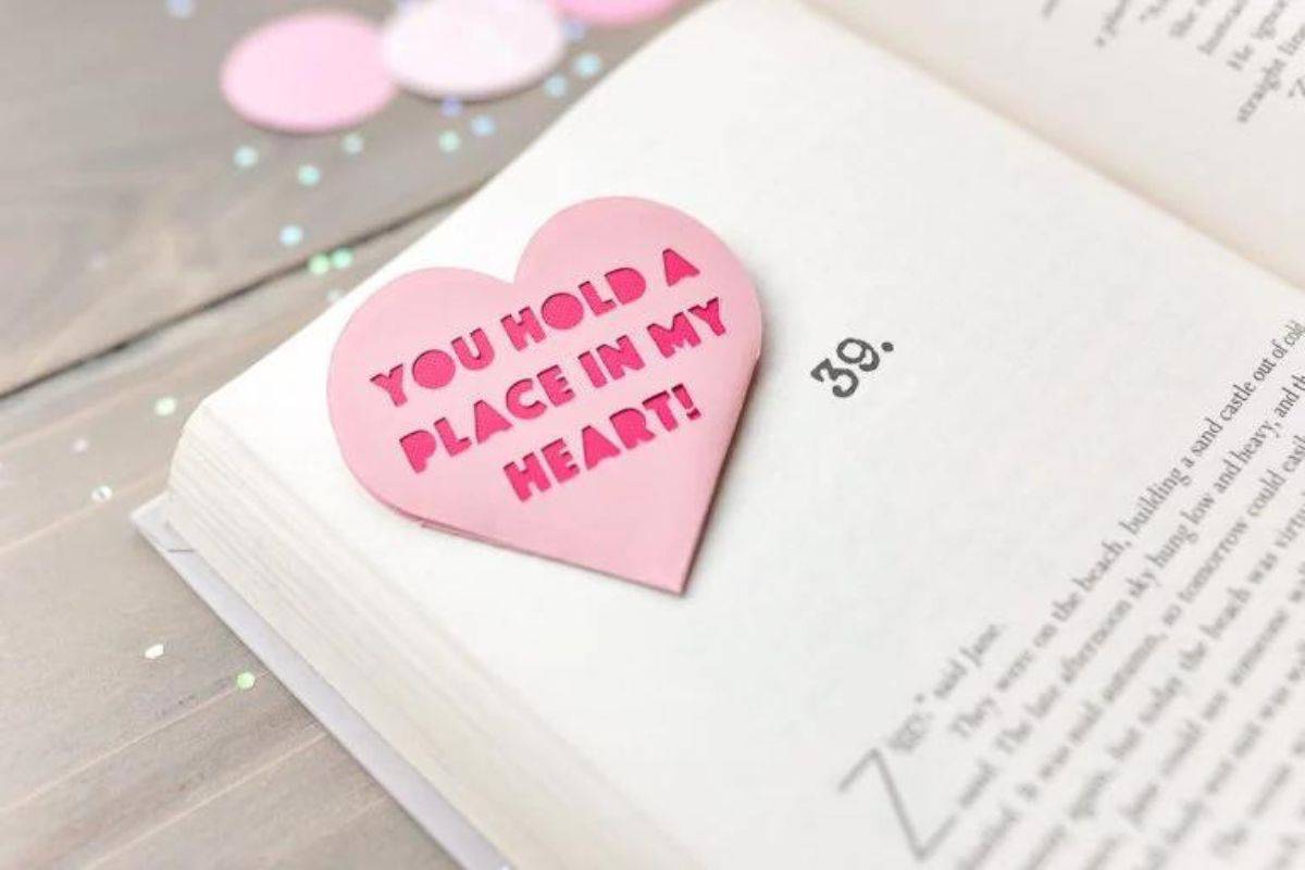 Valentine's Day Heart Bookmark.