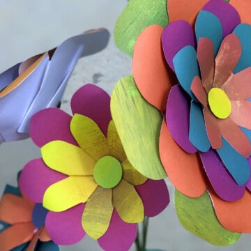 bouquet of paper flowers made at home
