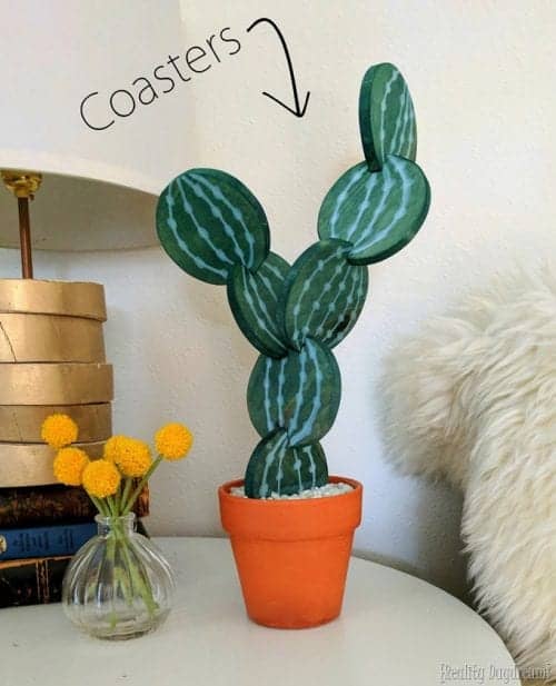 Easy-to-Make DIY Coasters featured by top US craft blog, The Crafty Blog Stalker: image of DIY cactus coasters