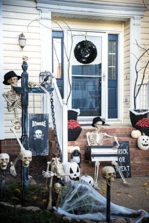 Spooky Halloween Front Porch Decor.