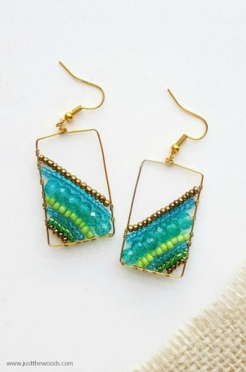 20 Cute Handmade Earrings Ideas featured by top US craft blog, The Crafty Blog Stalker