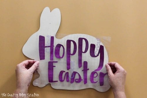 How to Make a DIY Hoppy Easter Sign, a Cricut tutorial featured by top US craft blog, The Crafty Blog Stalker.