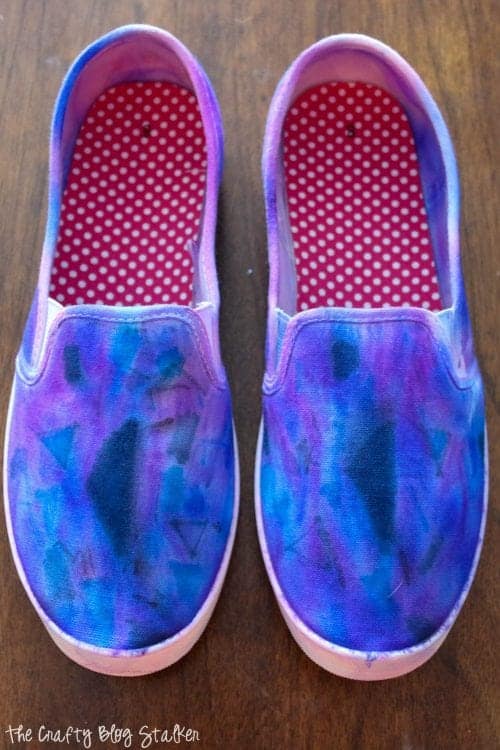 chaussures tie-dye galaxie