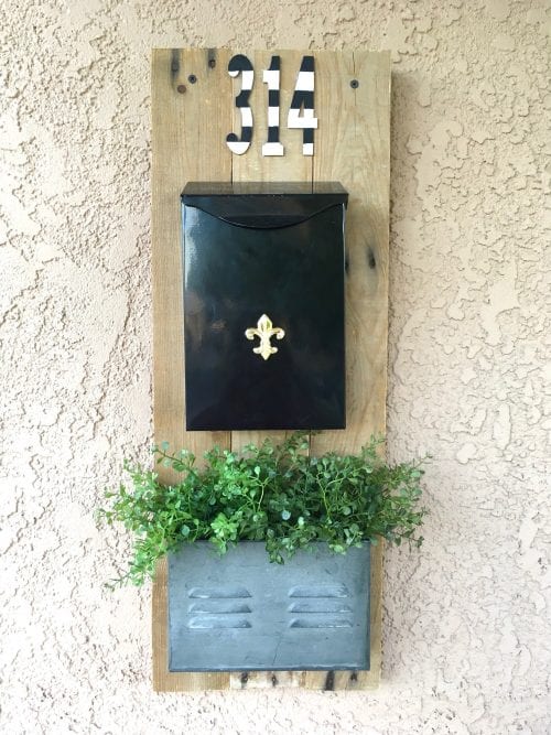 image of Farmhouse Style Mailbox