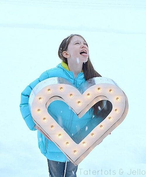 Lighted Marquee Heart