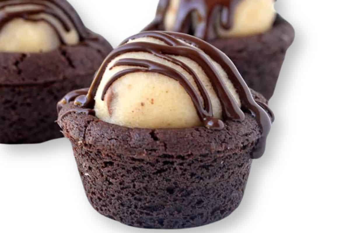Chocolate Cookie Dough Cookie Cups.
