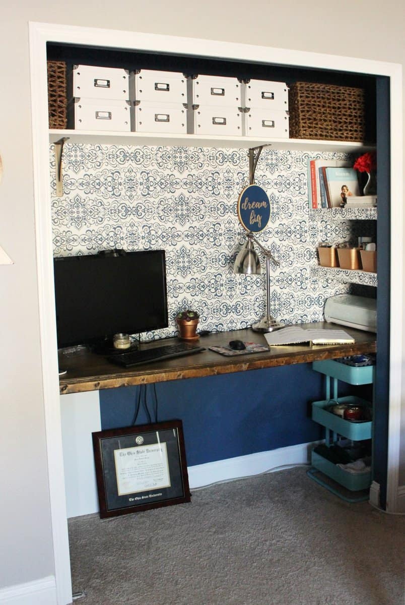 23 Simple Closet Office Design Ideas - The Crafty Blog Stalker