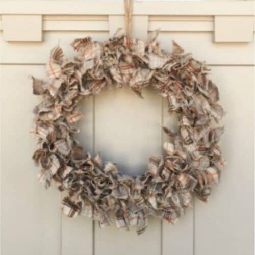 How to Make an Easy & Gorgeous Fabric Wreath for Fall