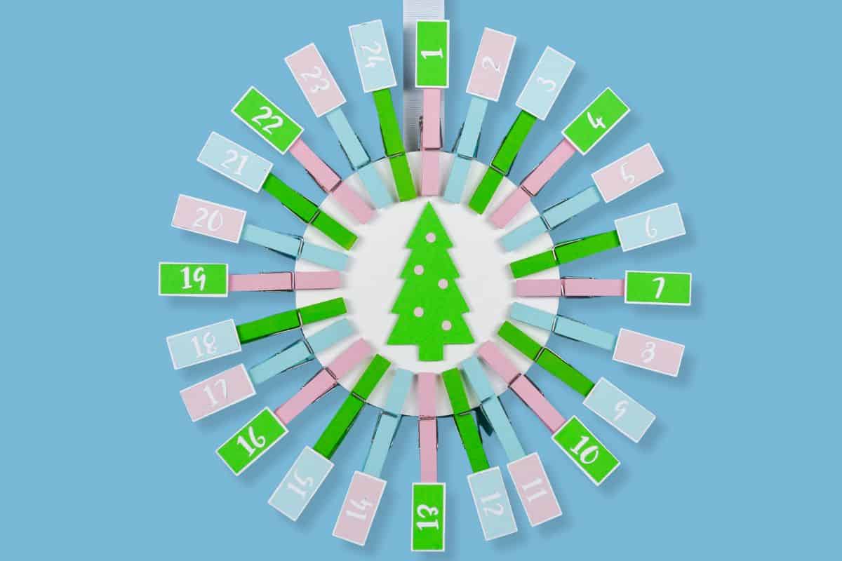 Easy DIY Advent Calendar with Cricut.