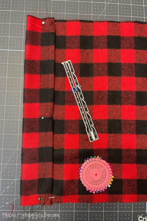 pinning the seam of the two back panels
