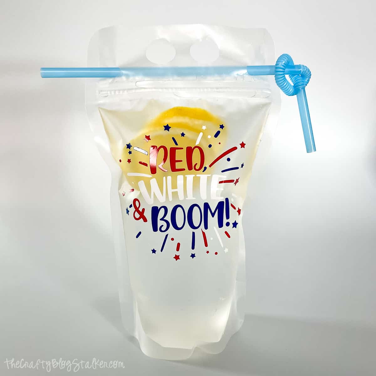 https://thecraftyblogstalker.com/wp-content/uploads/2022/05/july-4th-reusable-drink-pouches-12.jpg
