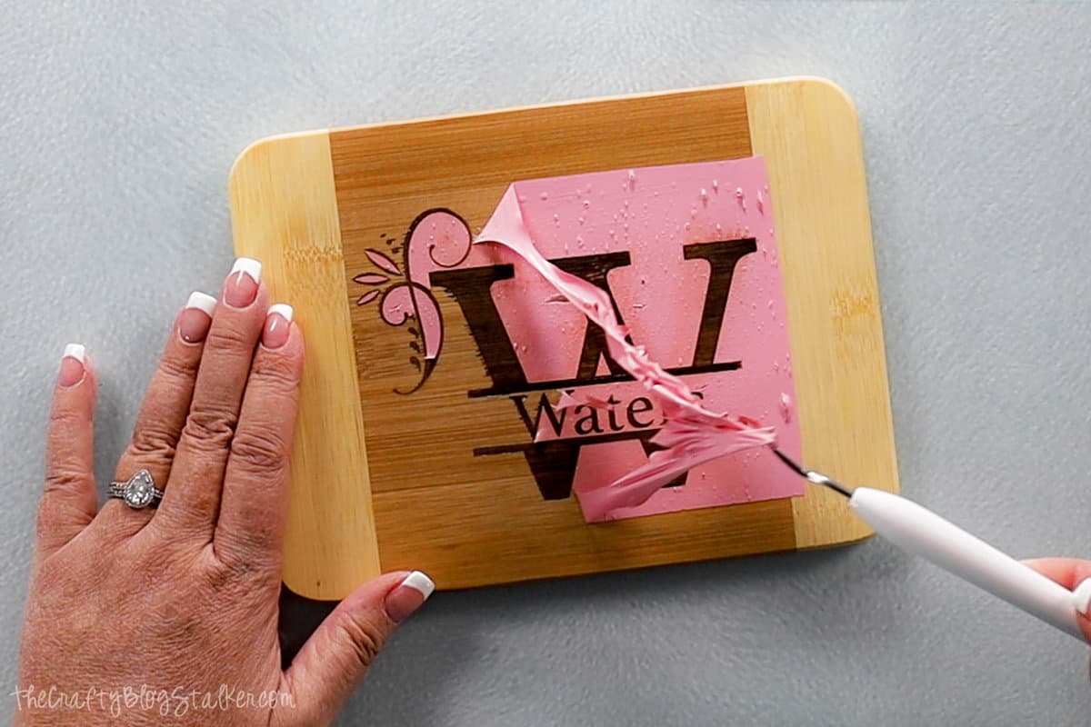 Here is the Tutorial on the Recipe Cutting Board using Vinyl. These ad, DIY Crafts