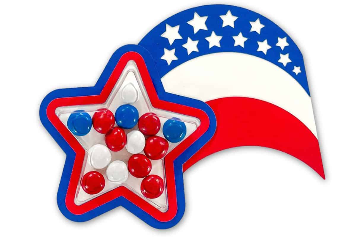 Patriotic Shooting Star treat cup made with paper.
