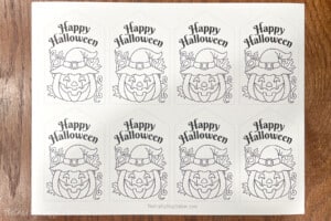 Halloween Shaped Crayons with a Printable - Crafty Blog Stalker