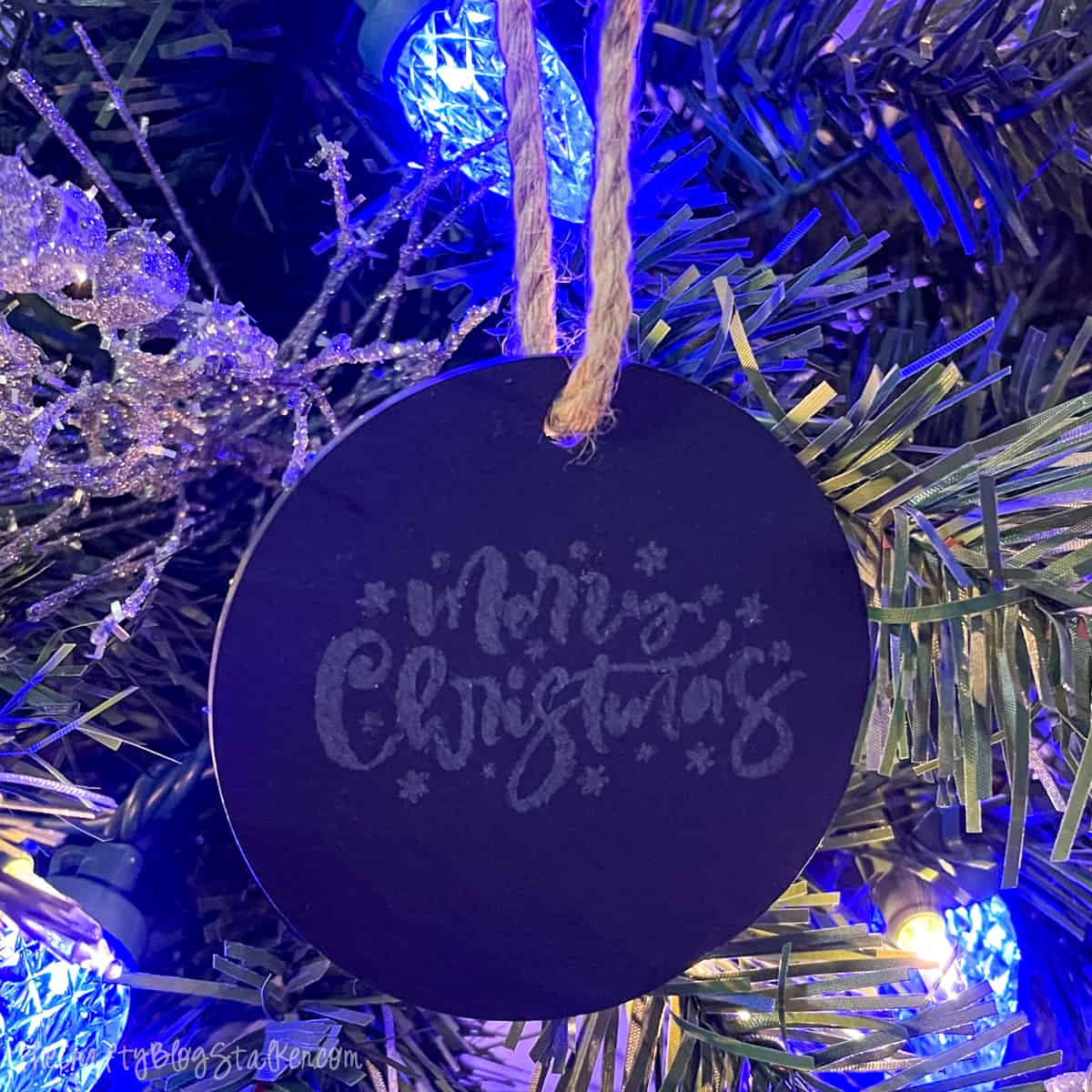 make-etched-slate-christmas-ornaments-the-crafty-blog-stalker