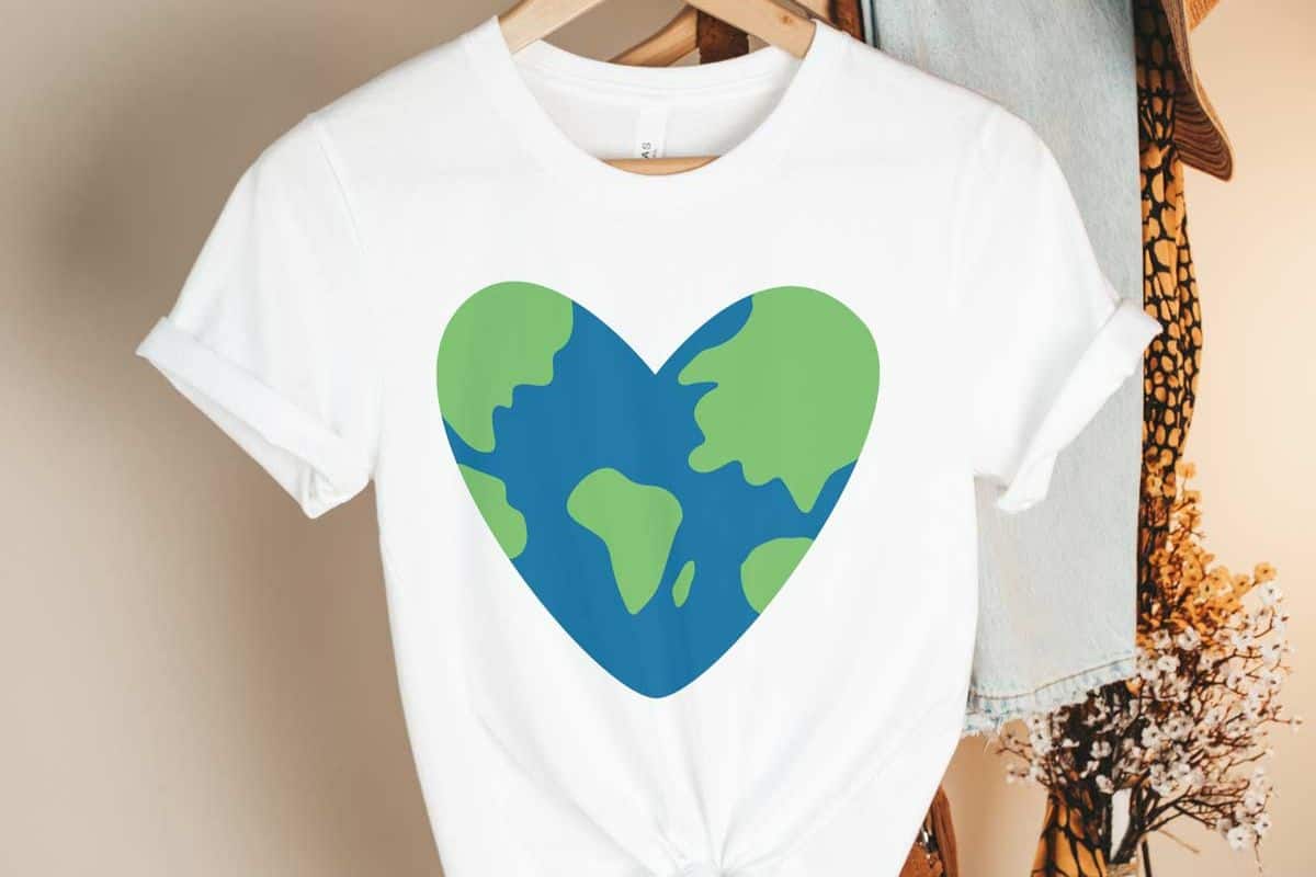 Heart shape world shirt.