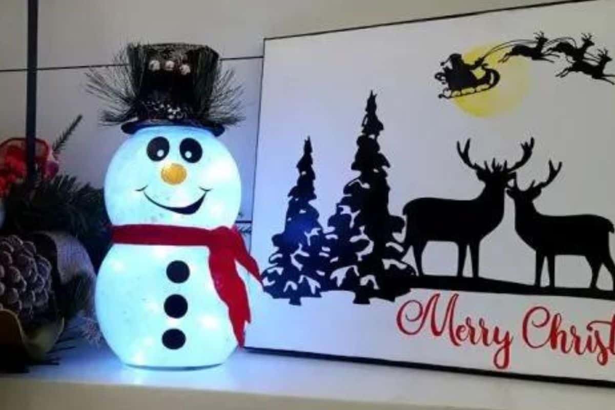 Snowman with Glitter and Lights.