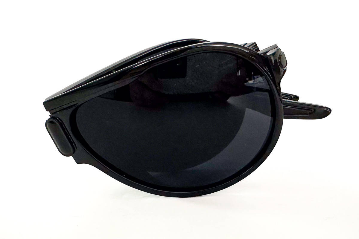 Foldable sunglasses.