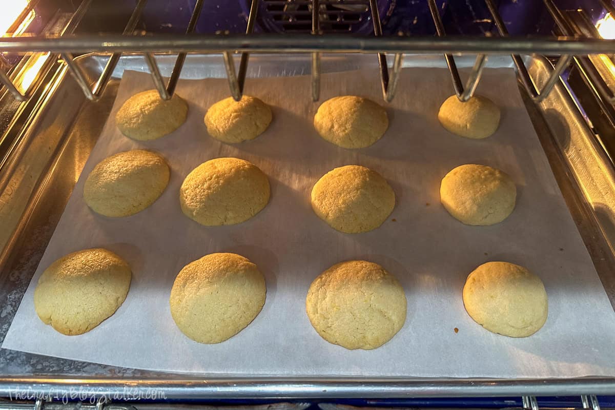 Baked lemon cookies in the oven.